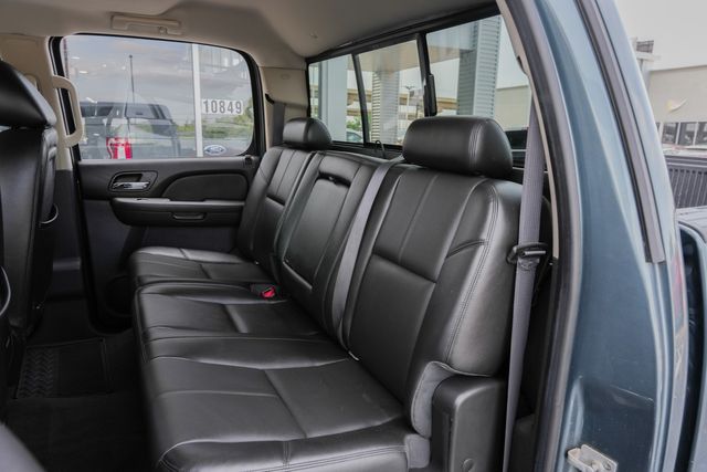 2012 Chevrolet Silverado 2500HD LTZ Z71 CREW CAB 4X4 / CLEAN CARFAX / TEXAS OWNED | Dallas, TX | Rocky Mountain Truck Stop Dallas
