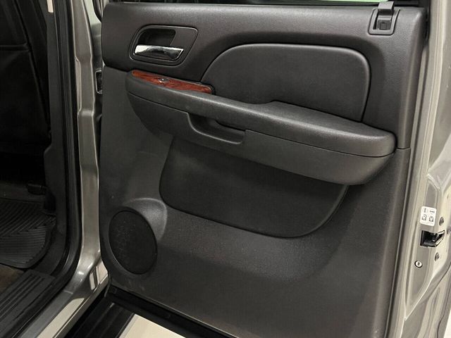 2012 Chevrolet Suburban LT | Houston, TX | Houston Auto Credit 2012 Chevrolet Suburban LT | Houston, TX | Houston Auto Credit