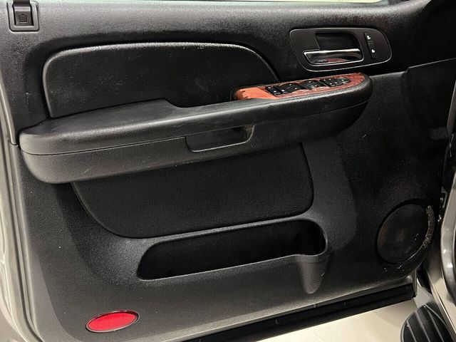 2012 Chevrolet Suburban LT | Houston, TX | Houston Auto Credit 2012 Chevrolet Suburban LT | Houston, TX | Houston Auto Credit