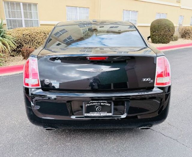 2012 Chrysler 300 S V6 | Lubbock, TX | Chaparral Motors - Lubbock 2012 Chrysler 300 S V6 | Lubbock, TX | Chaparral Motors - Lubbock