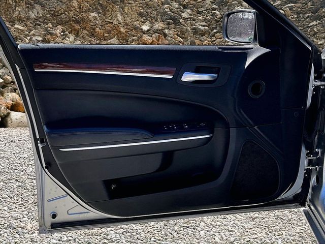 2012 Chrysler 300
