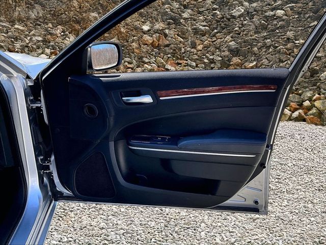 2012 Chrysler 300