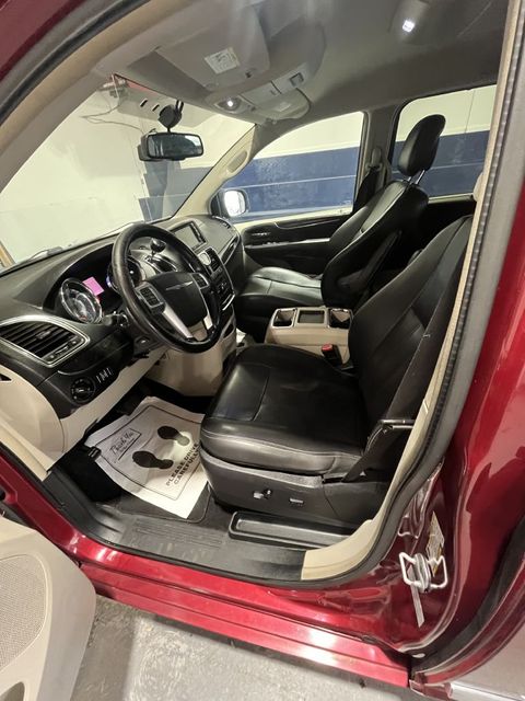 2012 Chrysler Town and Country Touring-L | Annapolis, MD | Annapolis Public Auto Auction 2012 Chrysler Town and Country Touring-L | Annapolis, MD | Annapolis Public Auto Auction