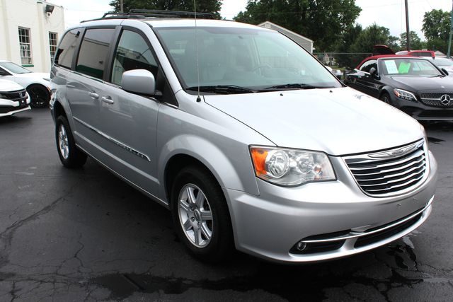 2012 Chrysler Town and Country Freedom Mobility Wheelchair Van Touring | Granite City, Illinois | MasterCars Company Inc. 2012 Chrysler Town and Country Freedom Mobility Wheelchair Van Touring | Granite City, Illinois | MasterCars Company Inc.