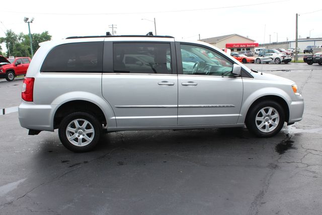 2012 Chrysler Town and Country Freedom Mobility Wheelchair Van Touring | Granite City, Illinois | MasterCars Company Inc. 2012 Chrysler Town and Country Freedom Mobility Wheelchair Van Touring | Granite City, Illinois | MasterCars Company Inc.