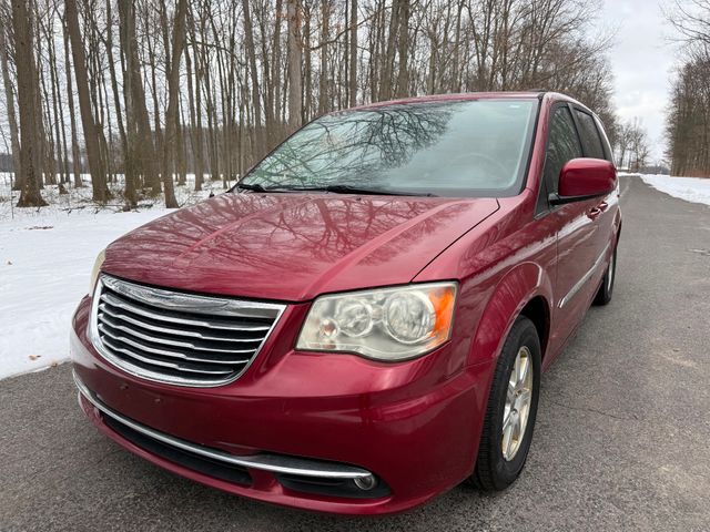 2012 Chrysler Town and Country Touring | Ravenna, Ohio | Good Used Cars, Inc. 