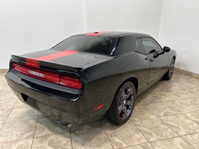 2012 Dodge Challenger SXT