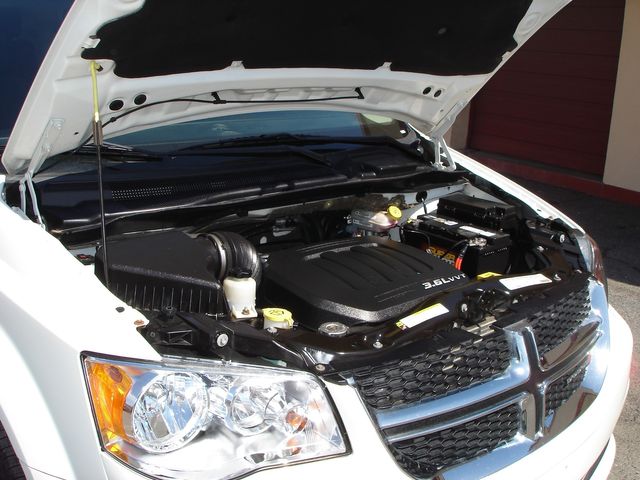 2012 Dodge Grand Caravan SXT w/Ramp | Charlotte, North Carolina | ADVENTURE VANS