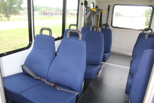 2012 Ford E-350 13 Passenger Starcraft Shuttle Bus With Wheelchair Lift | Irving, Texas | Lonestar Automart Inc. 2012 Ford E-350 13 Passenger Starcraft Shuttle Bus With Wheelchair Lift | Irving, Texas | Lonestar Automart Inc.