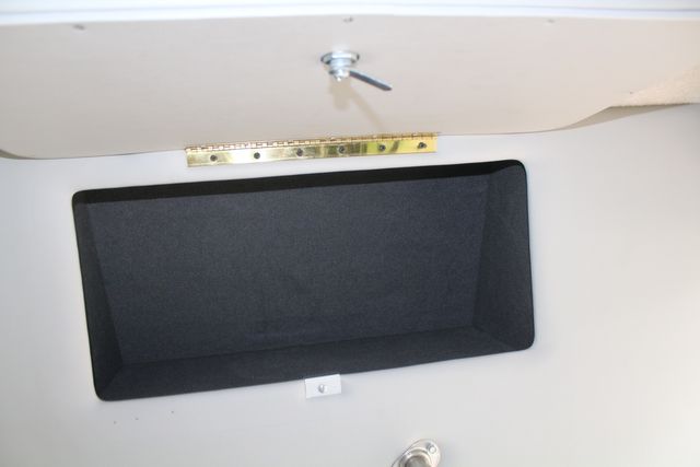 2012 Ford E-350 13 Passenger Starcraft Shuttle Bus With Wheelchair Lift | Irving, Texas | Lonestar Automart Inc.