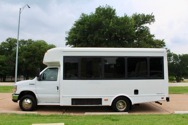 2012 Ford E-350 13 Passenger Starcraft Shuttle Bus With Wheelchair Lift | Irving, Texas | Lonestar Automart Inc. 2012 Ford E-350 13 Passenger Starcraft Shuttle Bus With Wheelchair Lift | Irving, Texas | Lonestar Automart Inc.