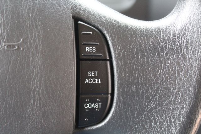 2012 Ford E-350 13 Passenger Starcraft Shuttle Bus With Wheelchair Lift | Irving, Texas | Lonestar Automart Inc.