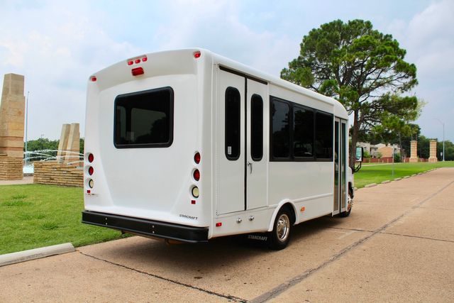 2012 Ford E-350 13 Passenger Starcraft Shuttle Bus With Wheelchair Lift | Irving, Texas | Lonestar Automart Inc. 2012 Ford E-350 13 Passenger Starcraft Shuttle Bus With Wheelchair Lift | Irving, Texas | Lonestar Automart Inc.