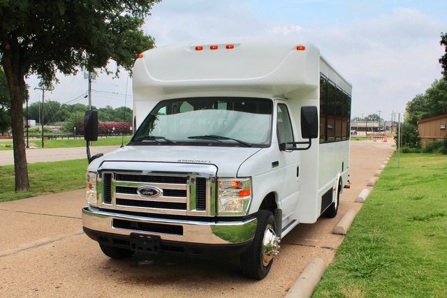 2012 Ford E-350 13 Passenger Starcraft Shuttle Bus With Wheelchair Lift | Irving, Texas | Lonestar Automart Inc. 2012 Ford E-350 13 Passenger Starcraft Shuttle Bus With Wheelchair Lift | Irving, Texas | Lonestar Automart Inc.
