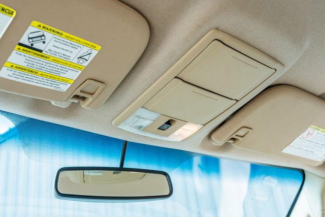 2012 Ford F-250 Super Duty Lariat CREW CAB STYLESIDE / 6.7L / WELL MAINTAINED | Austin, TX | Rocky Mountain Truck Stop Austin