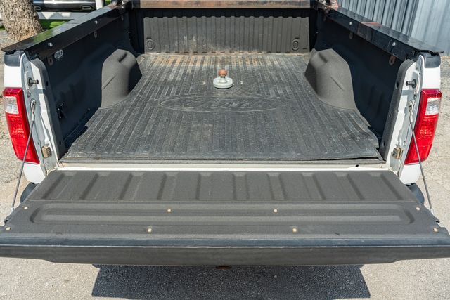 2012 Ford F-250 Super Duty Lariat 4X4 FX4 / 6.2L GAS / CLEAN CARFAX | Austin, TX | Rocky Mountain Truck Stop Austin