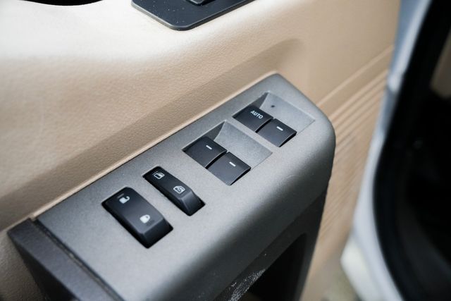 2012 Ford F-250 Super Duty Lariat CREW CAB FX4 / CLEAN CARFAX / WELL SERVICED | Austin, TX | Rocky Mountain Truck Stop Austin 2012 Ford F-250 Super Duty Lariat CREW CAB FX4 / CLEAN CARFAX / WELL SERVICED | Austin, TX | Rocky Mountain Truck Stop Austin