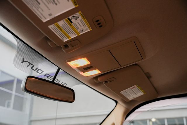 2012 Ford F-250 Super Duty Lariat CREW CAB FX4 / CLEAN CARFAX / WELL SERVICED | Austin, TX | Rocky Mountain Truck Stop Austin