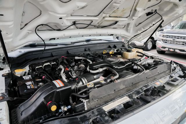 2012 Ford F-250 Super Duty Lariat CREW CAB FX4 / CLEAN CARFAX / WELL SERVICED | Austin, TX | Rocky Mountain Truck Stop Austin 2012 Ford F-250 Super Duty Lariat CREW CAB FX4 / CLEAN CARFAX / WELL SERVICED | Austin, TX | Rocky Mountain Truck Stop Austin