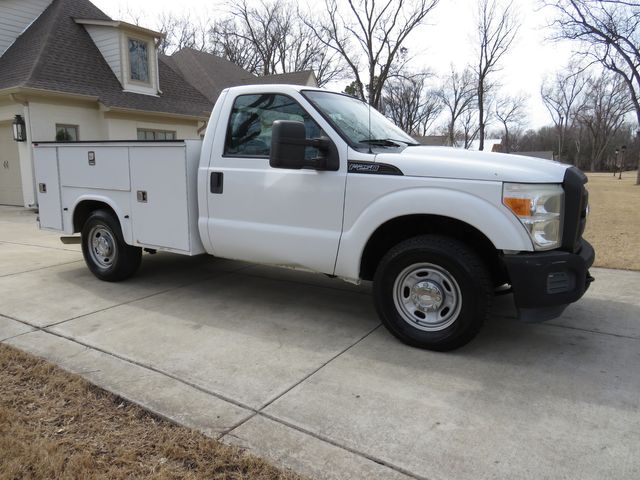 2012 Ford F-250 Super Duty XL w/Knapheide Utility Bed