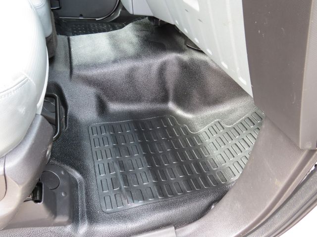 2012 Ford F-250 Super Duty XL w/Knapheide Utility Bed