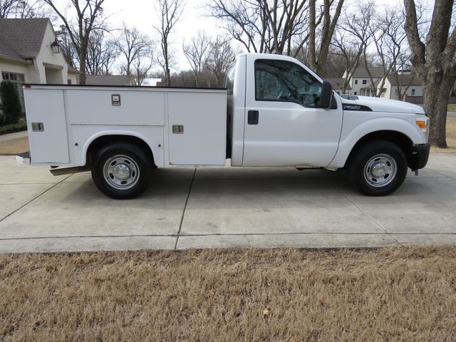 2012 Ford F-250 Super Duty XL w/Knapheide Utility Bed