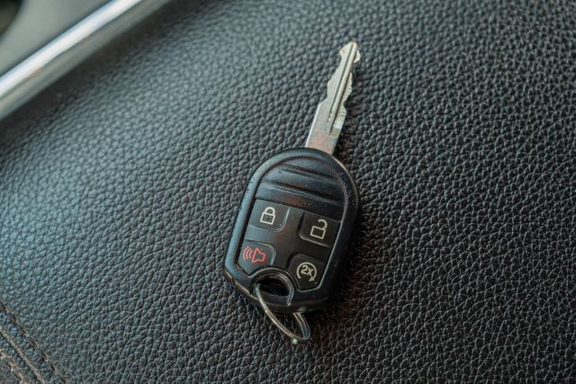 2012 Ford F-350 Super Duty Lariat CREW CAB FX4 / LONG BED / REGULAR SERVICE | Austin, TX | Rocky Mountain Truck Stop Austin 2012 Ford F-350 Super Duty Lariat CREW CAB FX4 / LONG BED / REGULAR SERVICE | Austin, TX | Rocky Mountain Truck Stop Austin