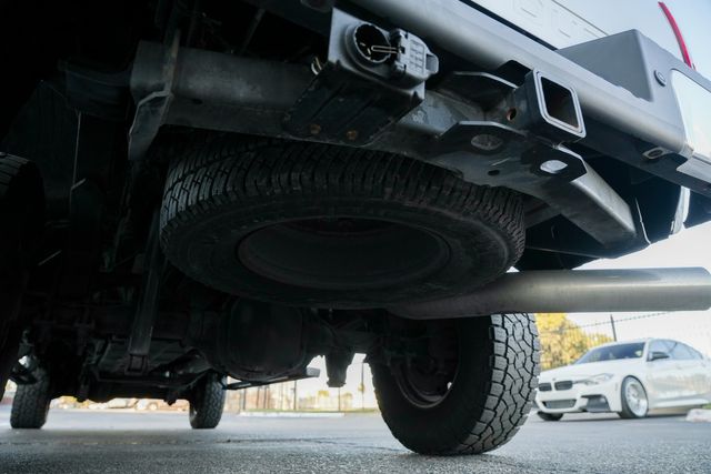 2012 Ford F-350 Super Duty Lariat CREW CAB FX4 / LONG BED / REGULAR SERVICE | Austin, TX | Rocky Mountain Truck Stop Austin 2012 Ford F-350 Super Duty Lariat CREW CAB FX4 / LONG BED / REGULAR SERVICE | Austin, TX | Rocky Mountain Truck Stop Austin