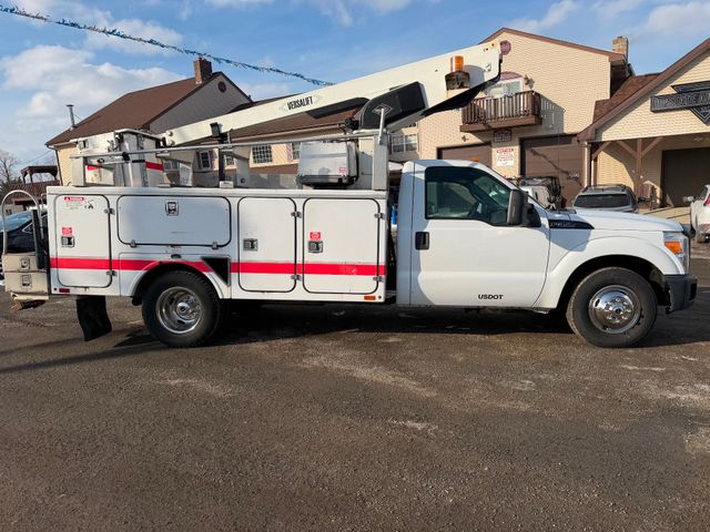 2012 Ford F-350 Super Duty Versalift 34'