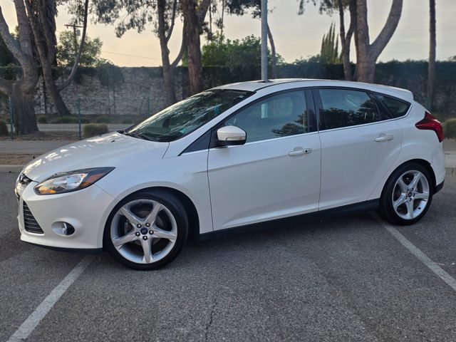 2012 Ford Focus Titanium | Reseda, CA | Angeles Auto Alliance