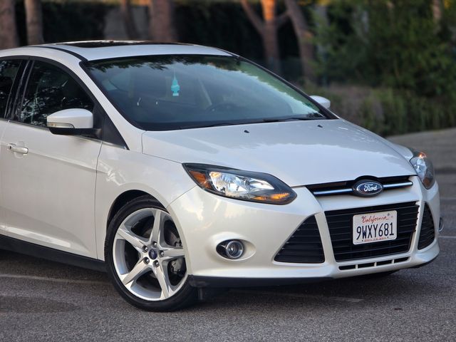 2012 Ford Focus Titanium | Reseda, CA | Angeles Auto Alliance 2012 Ford Focus Titanium | Reseda, CA | Angeles Auto Alliance