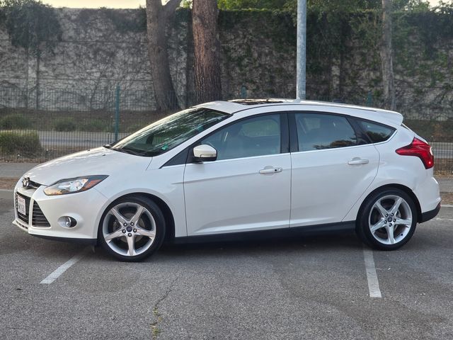 2012 Ford Focus Titanium | Reseda, CA | Angeles Auto Alliance