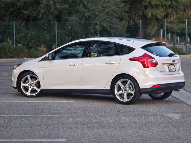 2012 Ford Focus Titanium | Reseda, CA | Angeles Auto Alliance