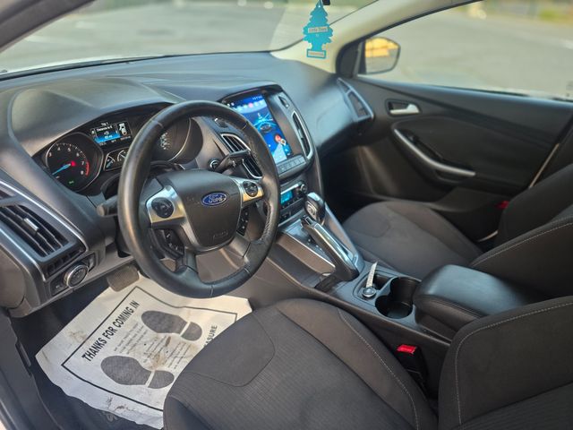 2012 Ford Focus Titanium | Reseda, CA | Angeles Auto Alliance