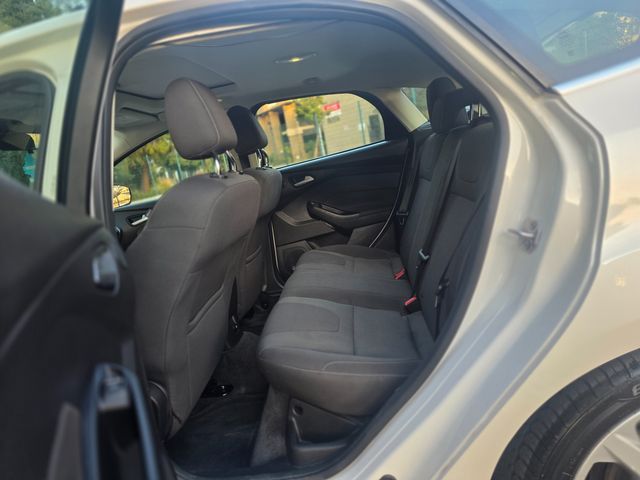 2012 Ford Focus Titanium | Reseda, CA | Angeles Auto Alliance 2012 Ford Focus Titanium | Reseda, CA | Angeles Auto Alliance