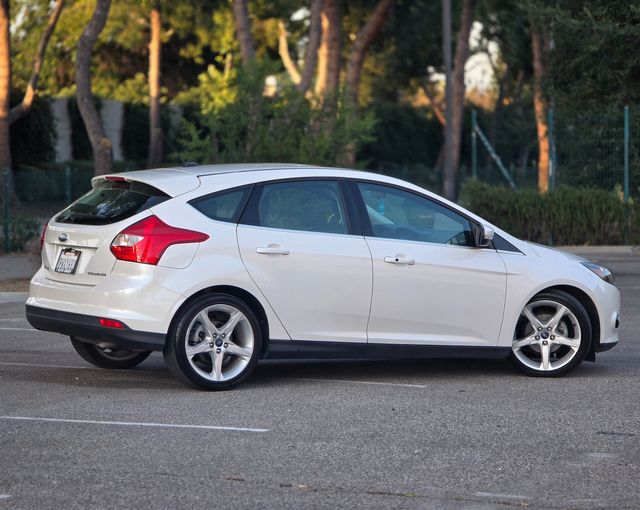 2012 Ford Focus Titanium | Reseda, CA | Angeles Auto Alliance
