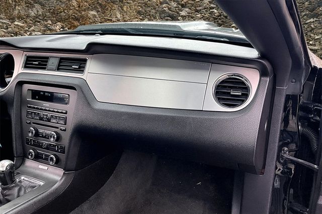 2012 Ford Mustang V6 Premium