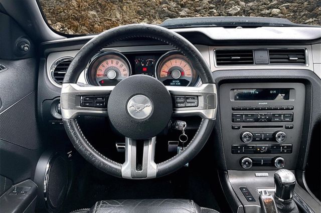 2012 Ford Mustang V6 Premium