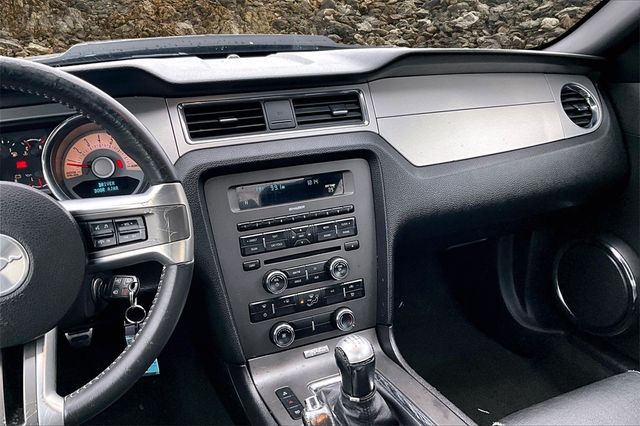 2012 Ford Mustang V6 Premium