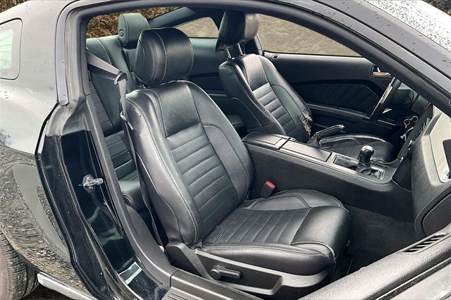 2012 Ford Mustang V6 Premium