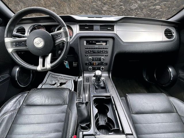 2012 Ford Mustang V6 Premium