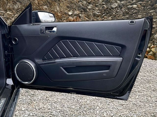 2012 Ford Mustang V6 Premium