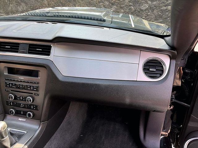 2012 Ford Mustang V6 Premium