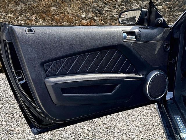 2012 Ford Mustang V6 Premium