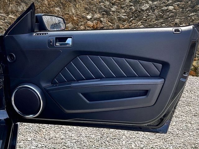 2012 Ford Mustang V6 Premium