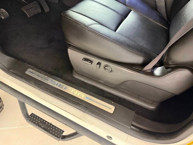 2012 GMC Sierra 1500 SLT | Houston, TX | Houston Auto Credit 2012 GMC Sierra 1500 SLT | Houston, TX | Houston Auto Credit