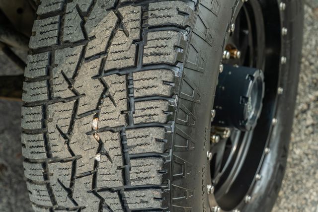 2012 GMC Sierra 2500HD SLT CREW CAB Z71 / DURAMAX DIESEL 4X4 W/ UPGRADES | Austin, TX | Rocky Mountain Truck Stop Austin 2012 GMC Sierra 2500HD SLT CREW CAB Z71 / DURAMAX DIESEL 4X4 W/ UPGRADES | Austin, TX | Rocky Mountain Truck Stop Austin