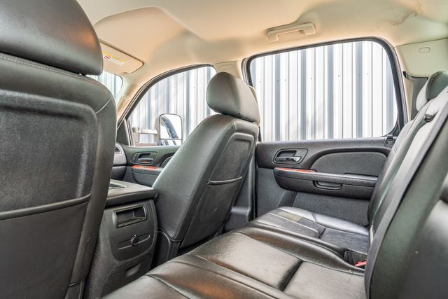 2012 GMC Sierra 2500HD SLT CREW CAB Z71 / DURAMAX DIESEL 4X4 W/ UPGRADES | Austin, TX | Rocky Mountain Truck Stop Austin 2012 GMC Sierra 2500HD SLT CREW CAB Z71 / DURAMAX DIESEL 4X4 W/ UPGRADES | Austin, TX | Rocky Mountain Truck Stop Austin