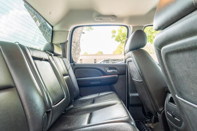 2012 GMC Sierra 2500HD SLT CREW CAB Z71 / DURAMAX DIESEL 4X4 W/ UPGRADES | Austin, TX | Rocky Mountain Truck Stop Austin 2012 GMC Sierra 2500HD SLT CREW CAB Z71 / DURAMAX DIESEL 4X4 W/ UPGRADES | Austin, TX | Rocky Mountain Truck Stop Austin