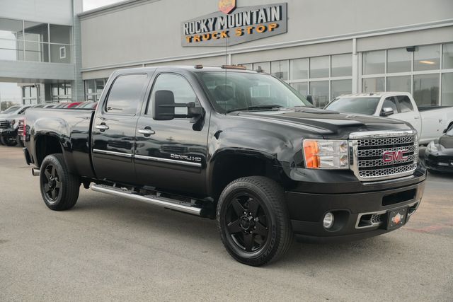 2012 GMC Sierra 2500HD Denali 4X4 / CLEAN CARFAX / LOW MILES / MINT | Austin, TX | Rocky Mountain Truck Stop Austin